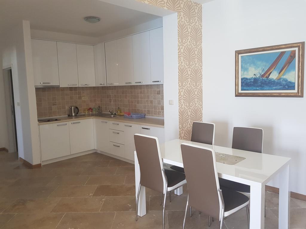 Svetionik Apartment